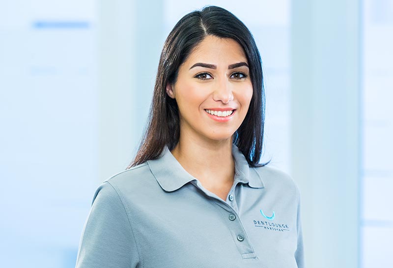 Anna Alipour-Deldjouhin ist als Zahnmedizinische Prophylaxeassistentin in unserer Praxis tätig.